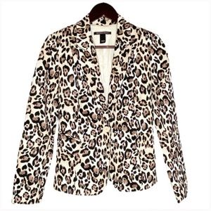 Vintage | Shoulder Pad Victoria secret leopard print blazer